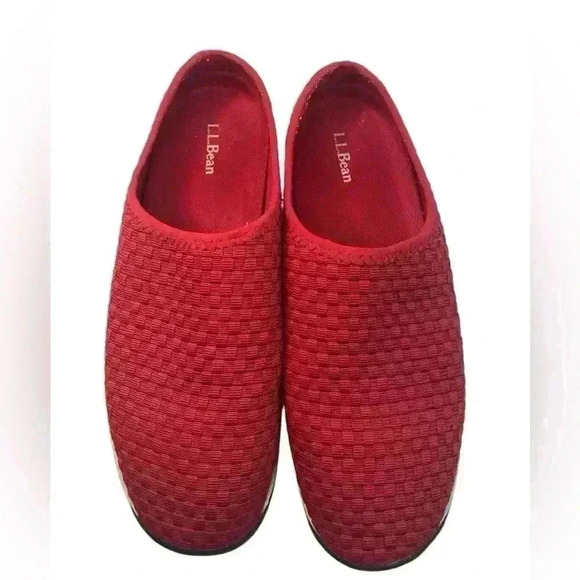 LL Bean Wome s 8M Red Waffle Knit Mesh Slide On Shoes - Picture 2 of 3